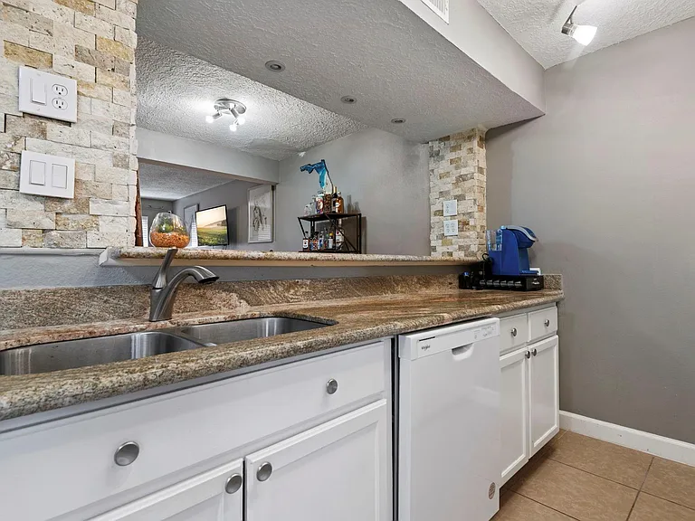 6111 Beverly Hill St #50 — Photo 5