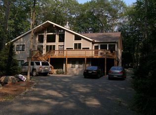 143 Burning Tree Dr, Lords Valley, PA 18428