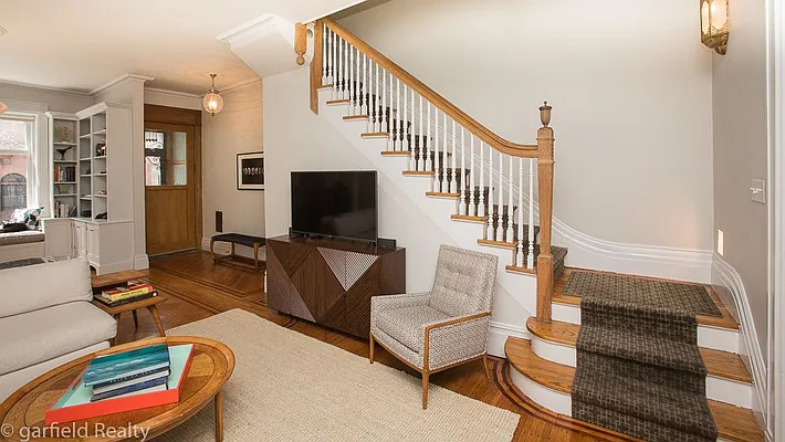 Rented by Garfield Realty  | media 5