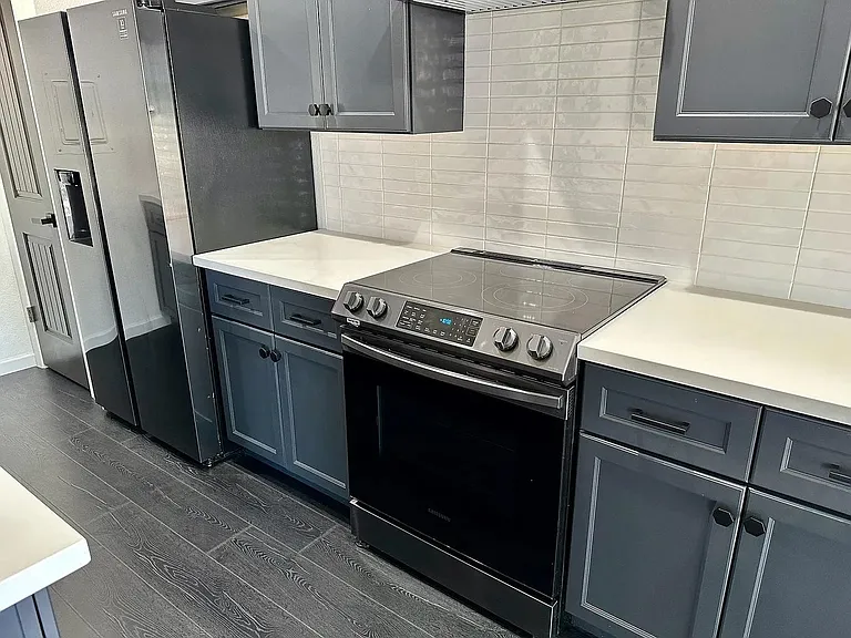 826 E Eugie Ave — Photo 6