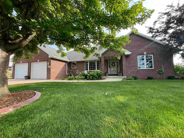 1887 Little Valley Ct, De Pere, WI 54115