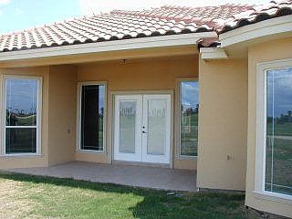 4th image of 2605 Woods Dr N