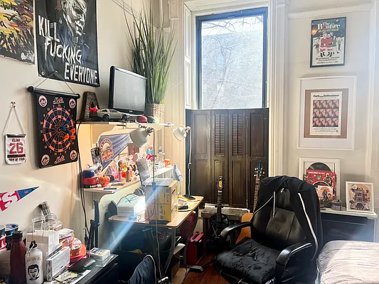 Rented by 50 Stanhope LLC | media 16