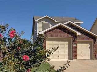 813 Villagepoint Ln, Fort Worth, TX 76108