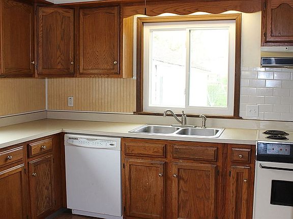 4th image of 2521 Jefferson Ave