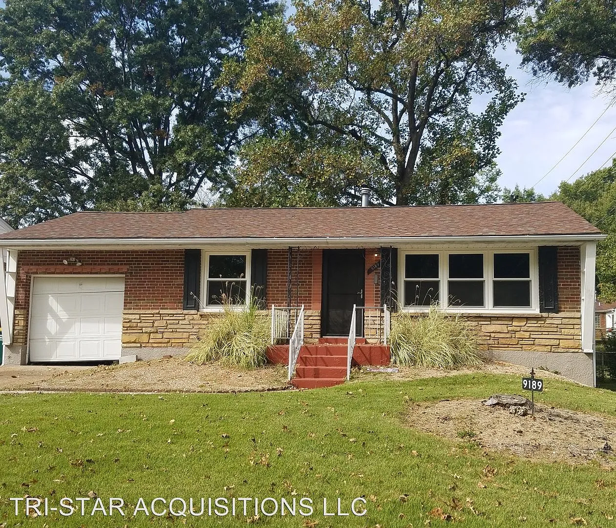 9189 Newby St photo 1