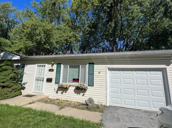 2461 Apache Ave, Sauk Village, IL 60411