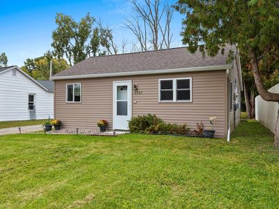1767 Badger St, Green Bay, WI, 54303