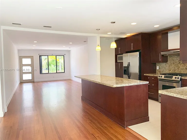 7750 Noremac Ave — Photo 6