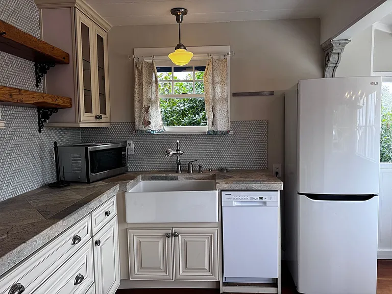 322 Lighthouse Ave #A — Photo 24