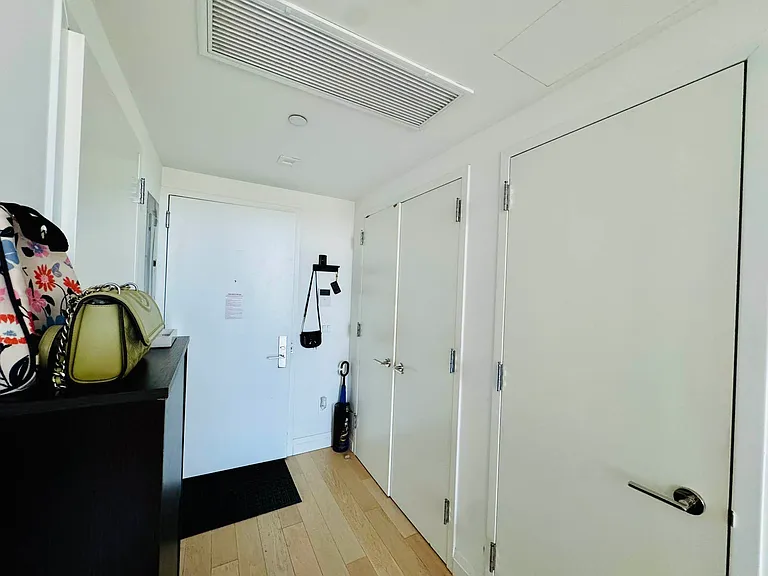 3128 Henry Hudson Pkwy E #405 — Photo 8