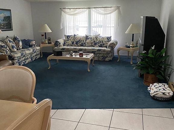 3rd image of 402 Seawane Cir