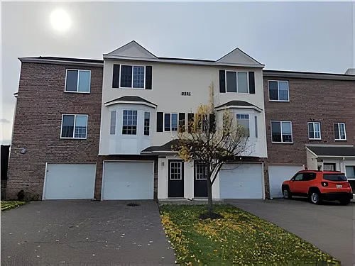 4951 Emmit Dr N Photo 1
