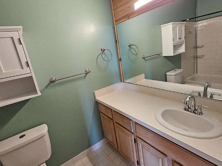 44621 Georgia Ct — Photo 12