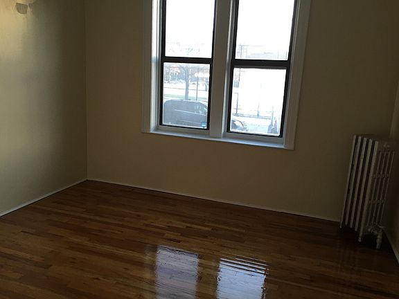 4th image of 1115 45th Ave #1G