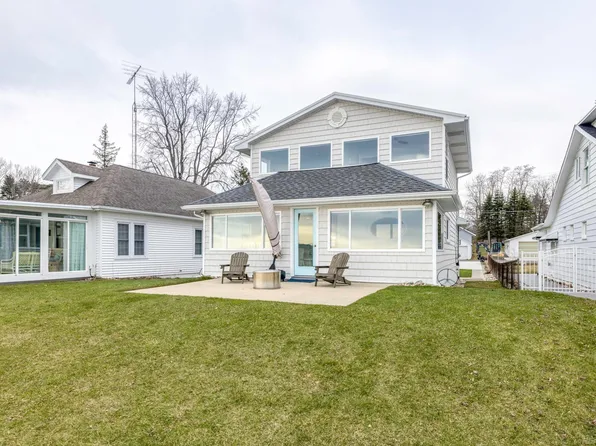 291 S Lake St, Port Sanilac, MI 48469