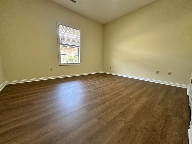 3071 Burlew Blvd — Photo 4
