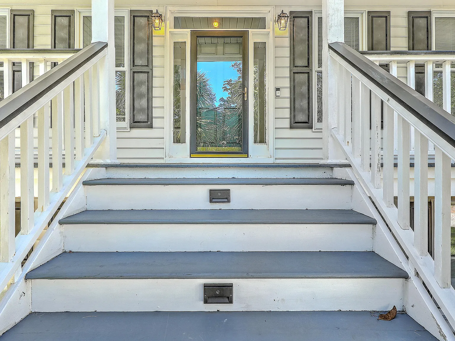 4 bed, 2.0 bath, 2630 sqft, $3,700 — Photo 3