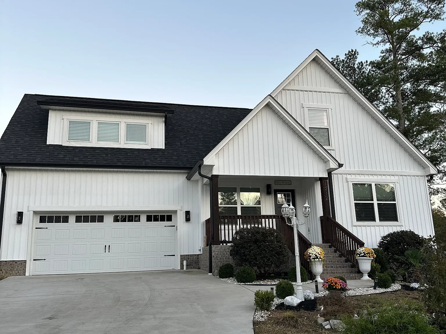 4 bed, 2.5 bath, 2150 sqft, $2,600 — Photo 2