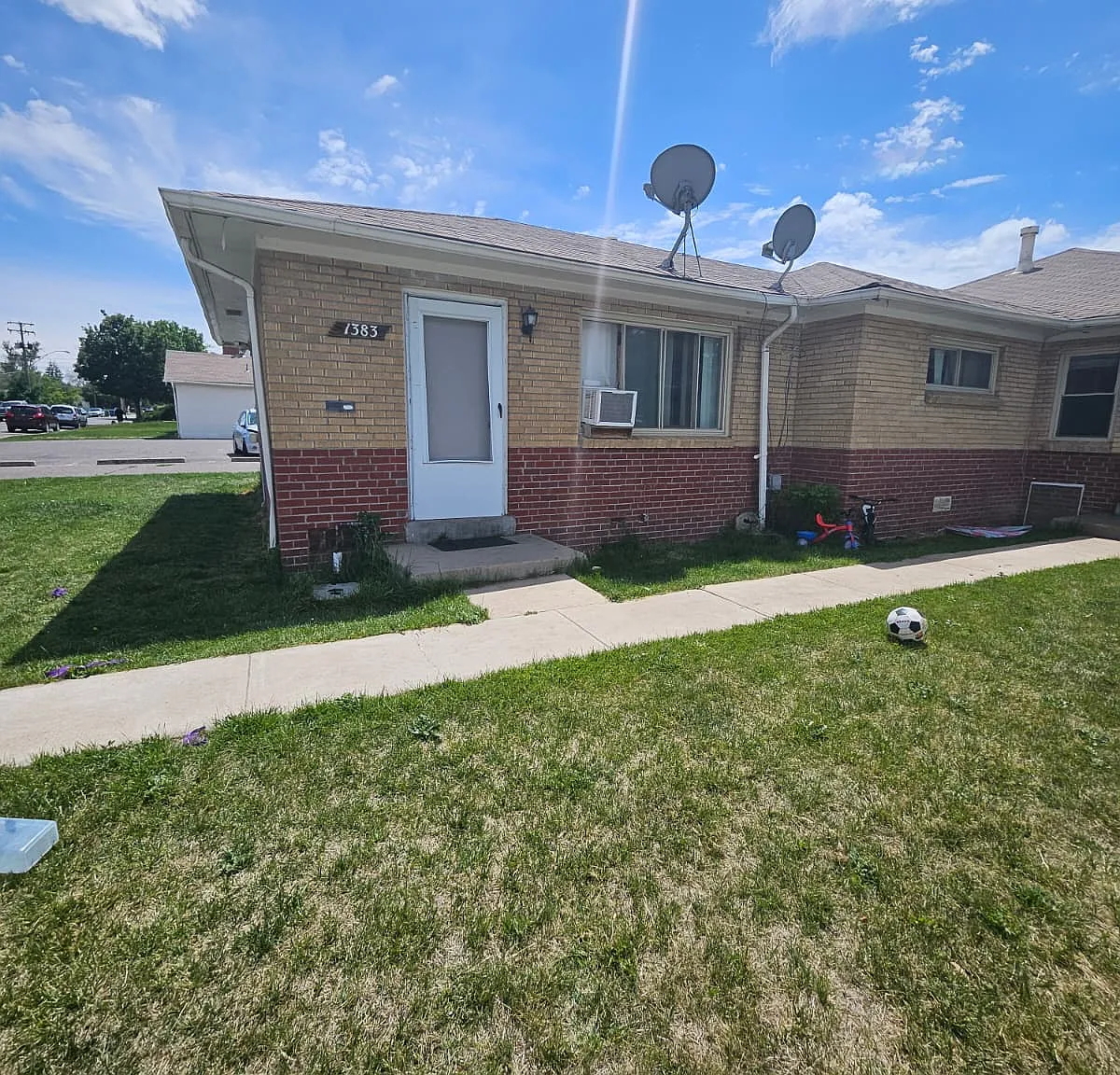 1383 Moline St — Photo 1