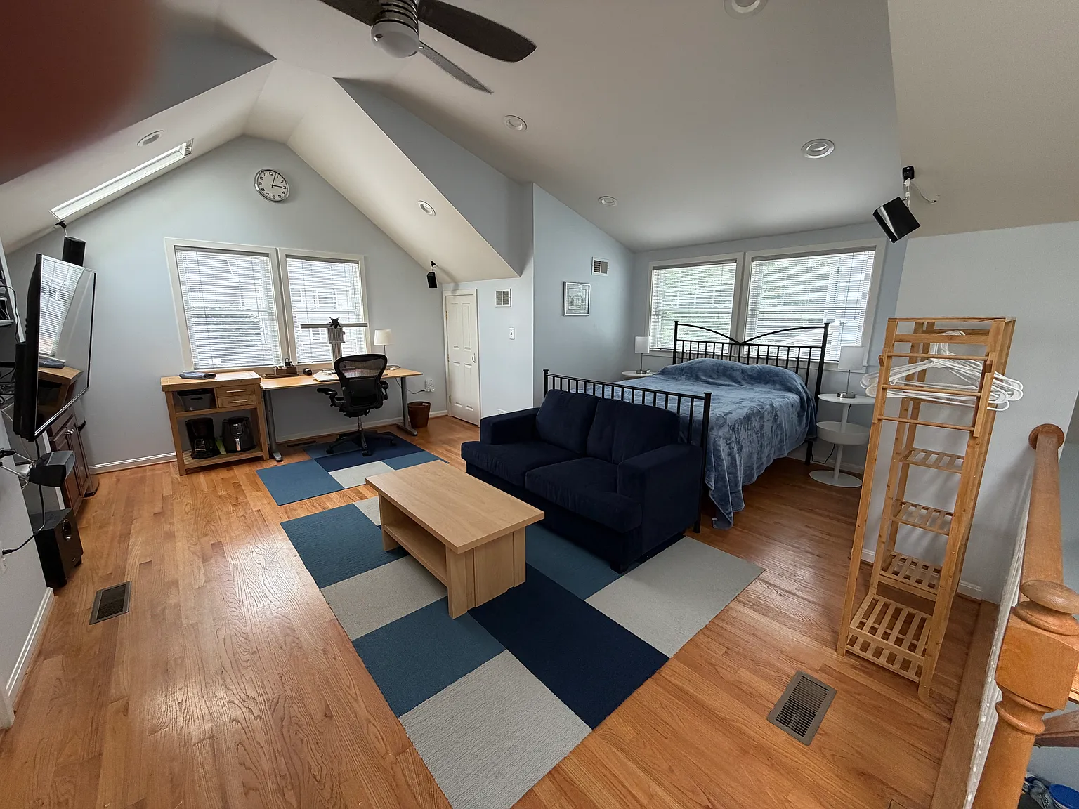 Studio, 400 sqft, $1,875 — Photo 1