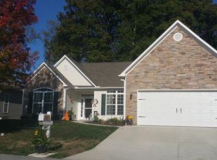 5 Eagle Ridge Ln S, Flat Rock, NC 28731