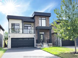 8 Greenwich St, Barrie, ON L4N 7R1