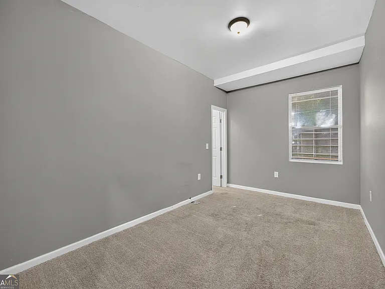 2008 Joseph E Boone Blvd NW — Photo 10