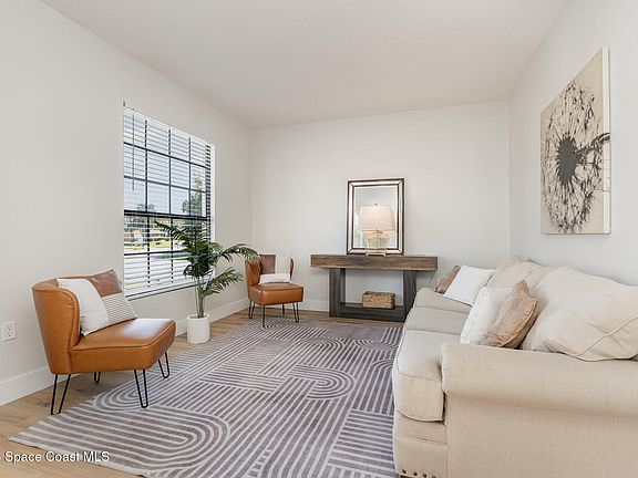 4th image of 269 Olivick Cir NE