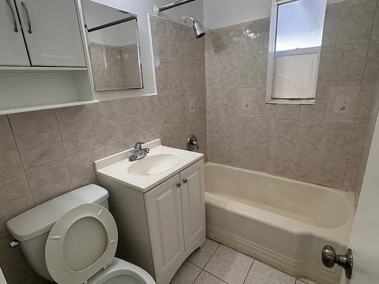 2900 N Ocean Blvd #1 — Photo 8