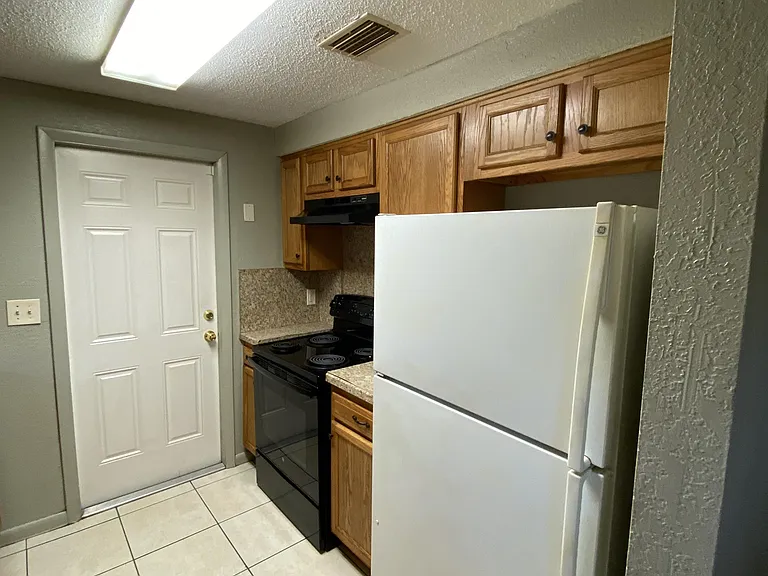 7623 John F Kennedy Dr E — Photo 4