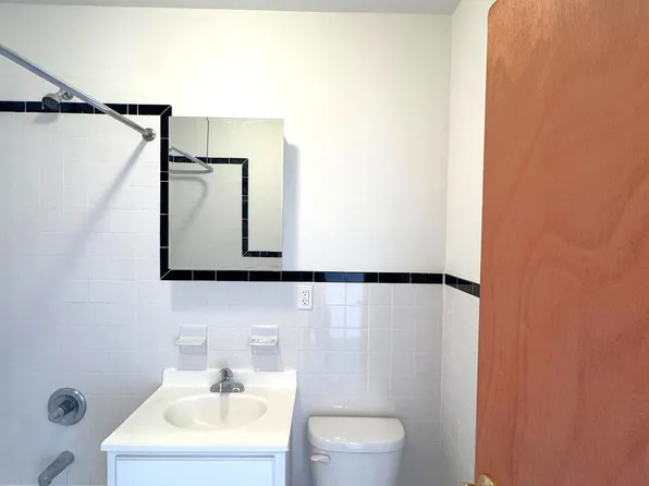 58-10 Myrtle Avenue image 15 of 15