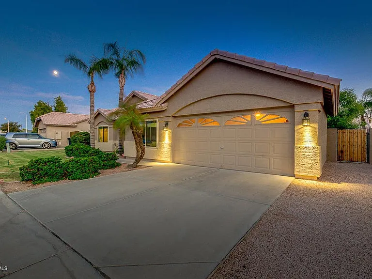 1777 E Ironwood Dr — Photo 2