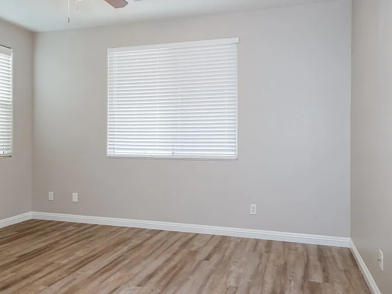 181 Crested Creek Ave — Photo 13