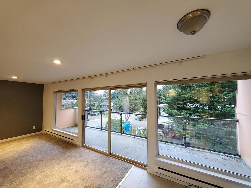1st image of 125 108th Ave SE #2