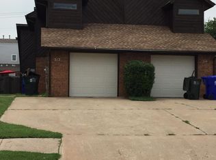 312 Town Park Rd, Norman, OK 73072