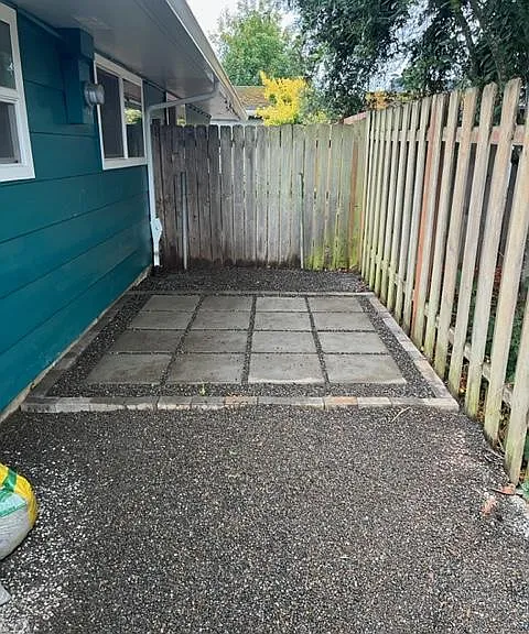 N Alma Ave — Photo 16