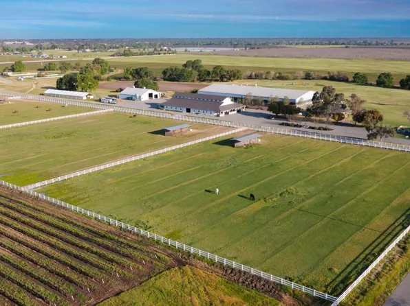 15757 E Sargent Rd, Lodi, CA 95240