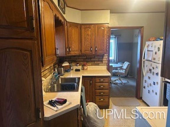 2nd image of 235 S 22nd St