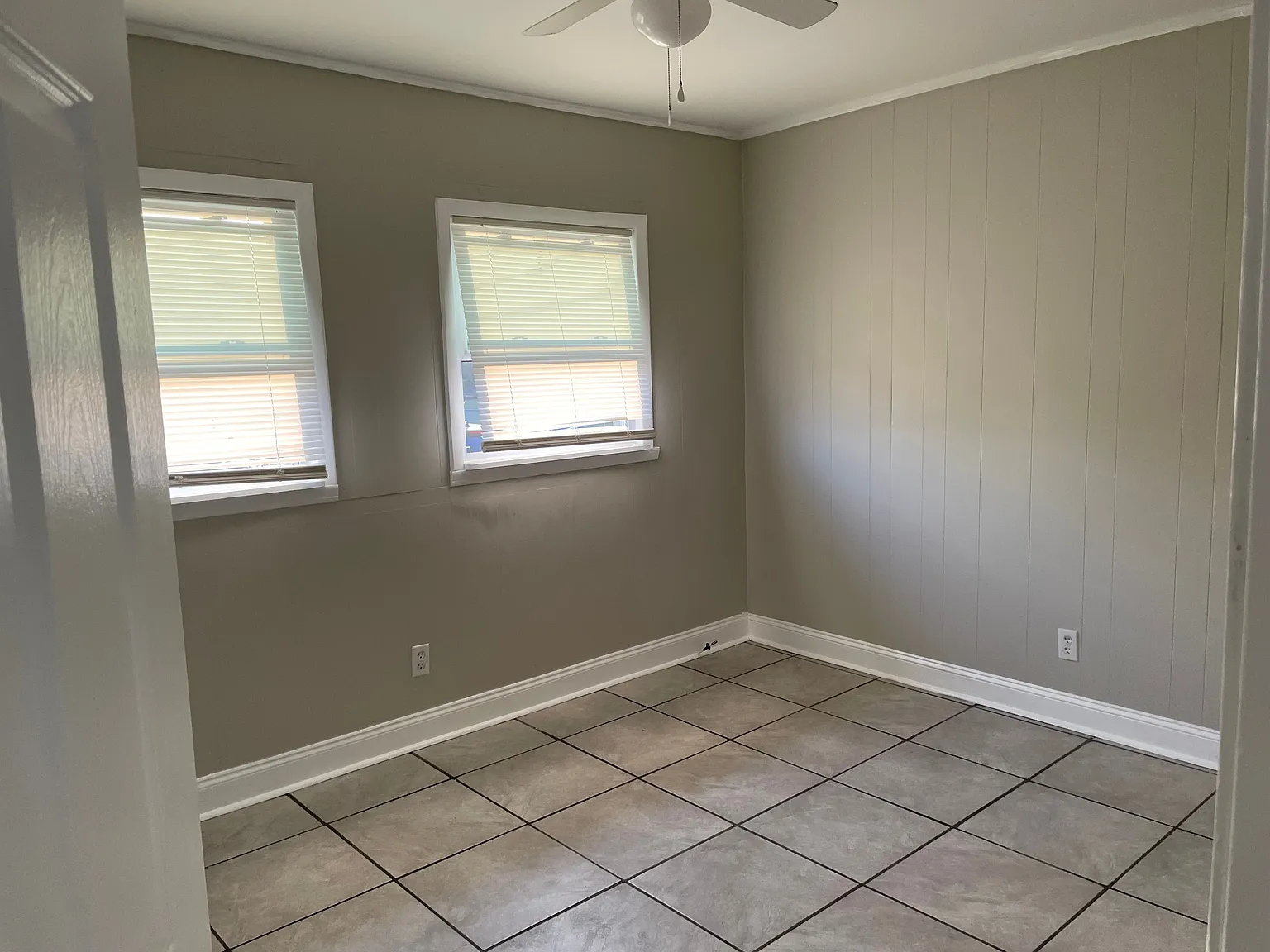 2 bed, 1.0 bath, 700 sqft, $1,000 — Photo 4