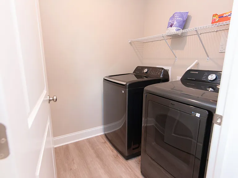 1517 Stamps St — Photo 15
