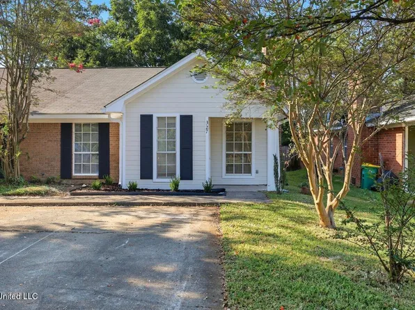 327 Peach Orchard Dr, Ridgeland, MS 39157