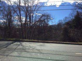 3229 S Stratford Rd, Winston Salem, NC 27103