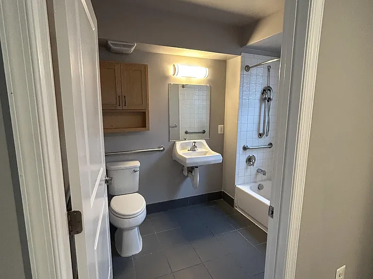 6234 Clay St NE — Photo 8