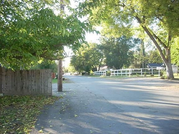 2nd image of 7556 Cedar Dr