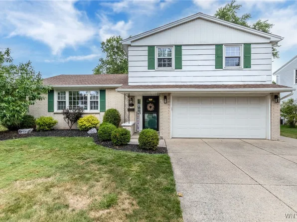158 Old Farm Cir, Williamsville, NY 14221