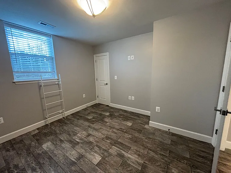 1445 Oak St NW — Photo 29