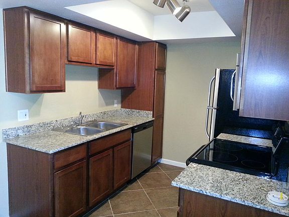 2nd image of 7350 N Via Paseo Del Sur APT M202