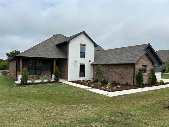 10157 NW 100th St, Yukon, OK 73099