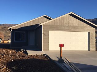 117 Island Loop, Rock Island, WA 98850